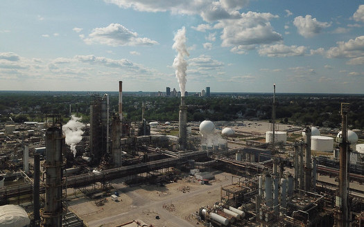 Photo caption: An oil refinery in east Toledo, Ohio. (Ted Auch/FrackTracker Alliance 2019)