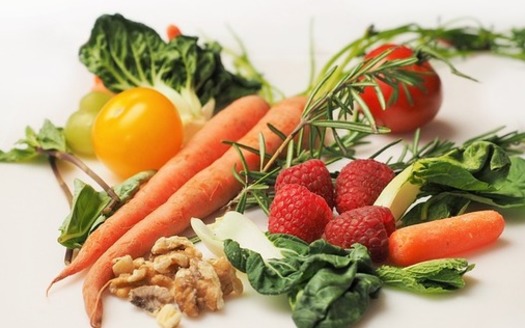 Wasted food represents roughly 10% of global greenhouse-gas emissions, nearly four times larger than global airline industry emissions, according to the World Wildlife Fund. (Pixabay)