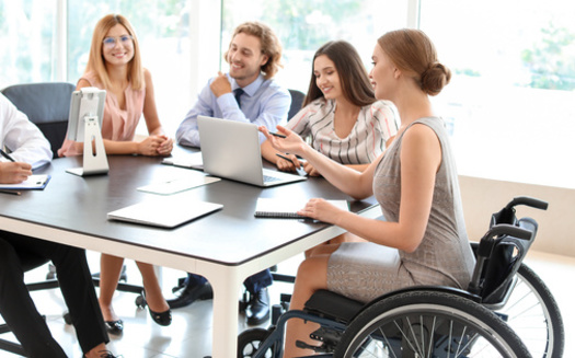 Según la Oficina de Estadísticas Laborales, en 2022, el 30% de los trabajadores con discapacidad trabajaban tiempo parcial, frente al 16% de los trabajadores sin discapacidad. (Adobe Stock)