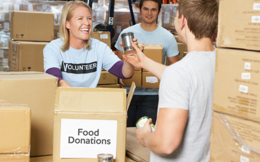According to Feeding America, one in seven people in Arkansas faces hunger. Local food banks are always in need of volunteers to help. (Adobe Stock)