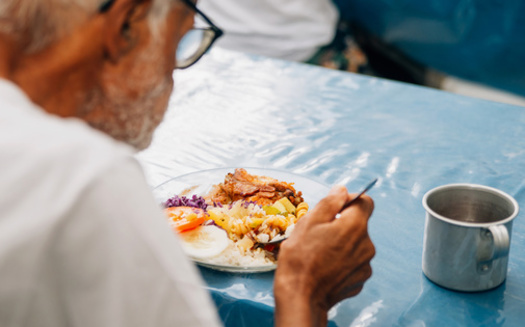 In today's economy, new research suggests families making less than $75,000 annually may sometimes struggle to feed their families. (Adobe stock)