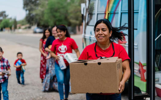 Save the Children brings boxes with food and learning materials to rural low-income families in four California counties. (Mariano Friginal/Save the Children)