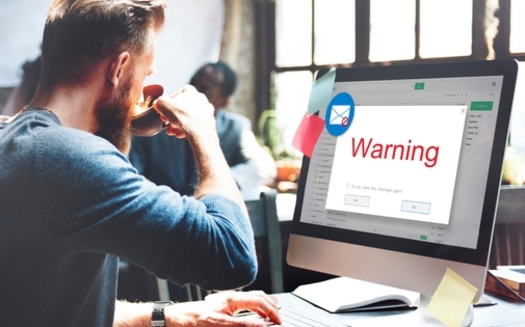 Las autoridades afirman que los estudiantes universitarios de California sufren cada vez ms ataques de phishing, donde los estafadores intentan engaar a un estudiante para que les d dinero o sus datos de acceso. (rawpixel/Adobe stock)