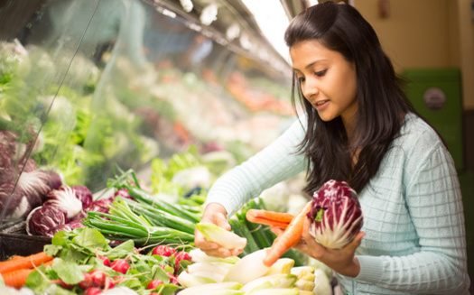 The average family of four in Missouri can expect to spend $8,666 per year on groceries, according to UpNest.com. (Ashtproductions/Adobe Stock)