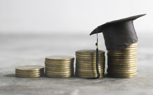 Muchas universidades utilizan algoritmos sofisticados para decidir el tamao de los descuentos de matrcula, diseados para mejorar la inscripcin. (Fotobieshutterb/Adobestock)