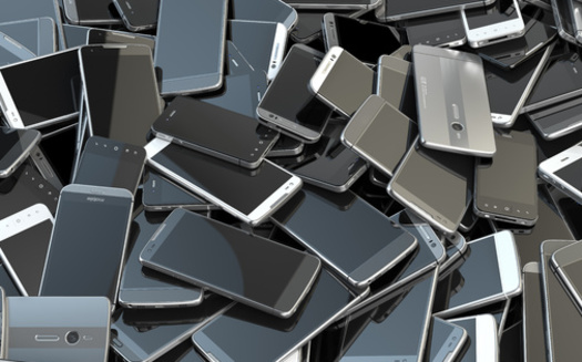 Researchers were able to extract more than 100,000 text messages from purchased phones in a University of Maryland study. (Maksym Yemelyanov/Adobe Stock)