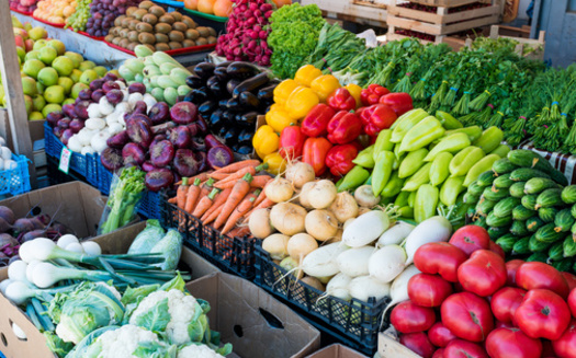 According to the USDA, Wisconsin is among the top ten states for farmers' markets. Officials with a new grant program said it is one reason why the Badger State can serve as a leader in getting more locally grown food into school lunches. (Adobe Stock)