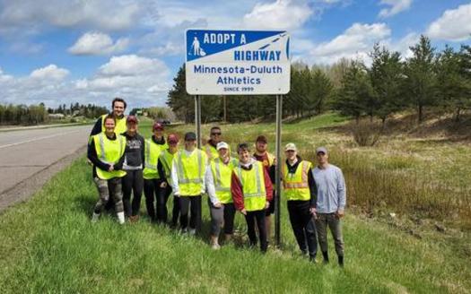 In 2023, MnDOT says volunteers spent nearly one hundred thousand hours clearing little along state highways and rest areas in Minnesota. (Photo courtesy of University of Minnesota-Duluth)