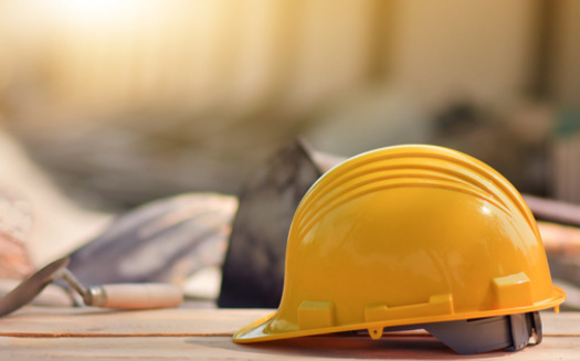About 1 in 25 construction workers has been diagnosed with diabetes, a risk factor for cardiovascular disease. (Suriyo/Adobe Stock)