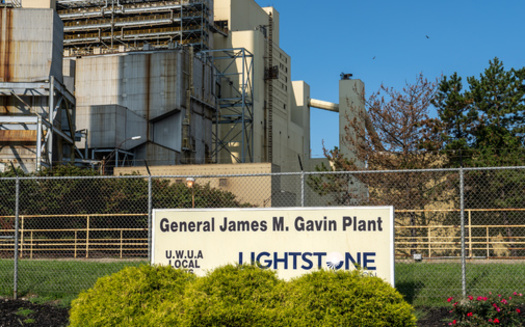The Gavin Coal Plant in Gallia County is responsible for emitting nearly 10 million tons of carbon dioxide annually, a level comparable to emissions from 3.1 million cars driving for an entire year. (Rosemarie Mosteller/Adobe Stock) 