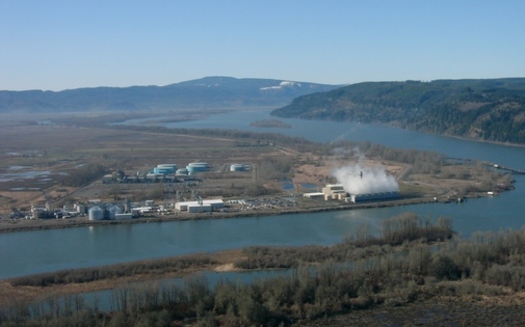 A proposed refinery project would be located at Port Westward near Clatskanie, Oregon. (Sam Beebe, Ecotrust/Wikimedia Commons)
