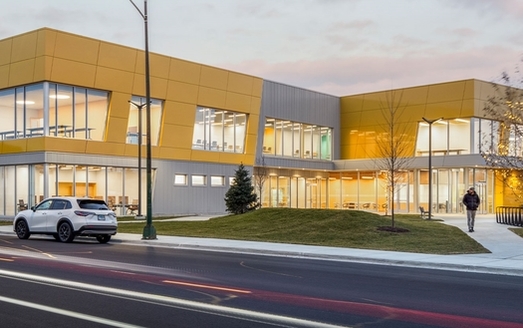 The Esperanza Health Centers' Brighton Park expansion allows the federally qualified health center to serve an additional 23,000 patients on Chicago's South Side. (Creative Commons)