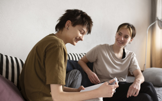 The Annie E. Casey Foundation says in tracking programs that prepare older foster-care kids for adulthood, states inconsistently document participation, which can complicate efforts to ensure they're getting the services they need. (Freepik)