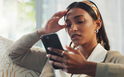 USPS recommends deleting 'smishing' texts and blocking the senders.(WesSide/peopleimages.com/Adobe Stock) 