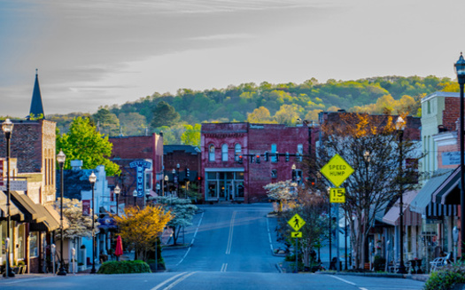 In 2023, Tennessee saw an increase of almost 58,000 jobs. However, projections indicate a decrease, with only 22,500 more jobs in 2024 and 36,400 jobs in 2025. (Austin/Adobe Stock)