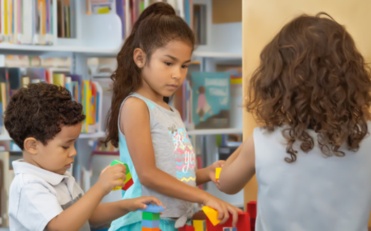 Approximately one in 12 children in Oregon lives with at least one undocumented family member. (Manny DaCunha/Adobe Stock) 