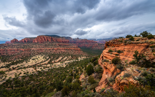 Pollsters found 89% of Arizonans prefer decisions about public lands, water and wildlife be made by career professionals such as rangers, scientists and firefighters rather than newly appointed officials who come from other industries. (Adobe Stock)