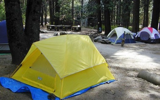 Yosemite National Park just announced it will resume summer campground reservations next week, after previously delaying them because of staffing concerns. (Dawn Endico/Wikimedia Commons)