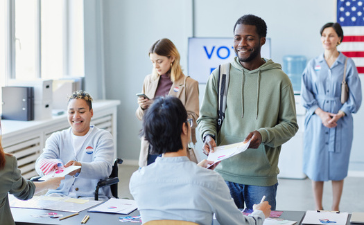 El gobernador Glenn Youngkin tiene hasta el lunes 24 de marzo para decidir si veta el Proyecto de Ley Senatorial 813 o lo promulga. (Adobe Stock)