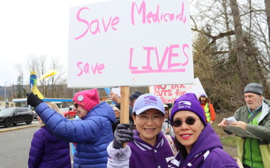 Una nueva encuesta revela que la gran mayora de los estadounidenses, sin importar su afiliacin poltica, considera que Medicaid es 