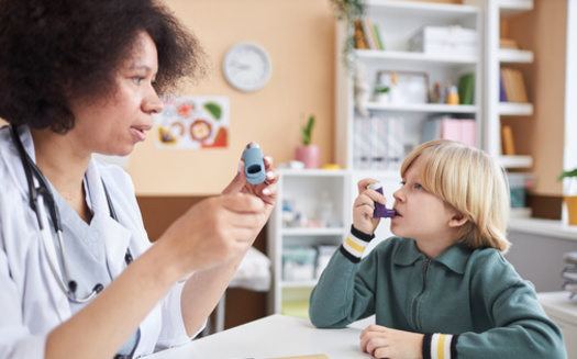 Research for school-based asthma therapy shows the practice reduced emergency department visits by 49%, urgent care visits by 41%, hospitalizations by 50% and pediatric intensive care unit admissions by 71%. (Seventyfour/Adobe Stock)