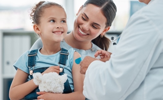 Al 1 de mayo de 2025, se haban reportado un total de 935 casos confirmados de sarampin en 30 jurisdicciones de todo el pas, segn el Centro para el Control y la Prevencin de Enfermedades. (Adobe Stock)