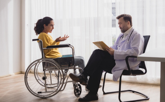 El programa de proteccin social de Medicaid cubre a ms de 70 millones de estadounidenses con bajos ingresos y discapacidades. (Singh/Adobe Stock)