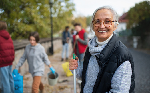 Oregonians' formal volunteer hours are worth about $3.2 billion a year. (Halfpoint/Adobe Stock) 