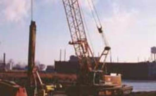 Heavy equipment used to dredge contaminated sediments from Waukegan Harbor. Courtesy of: Illinois EPA