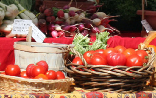 PHOTO: It's National Farmers Market Week. The markets can often be a way for beginning Iowa farmers to supplement their incomes. Photo credit: Deborah C. Smith