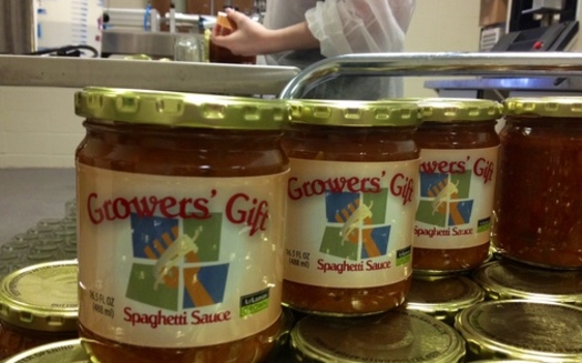 Growers' Gift Spaghetti Sauce is made of ingredients gleaned from Arkansas farms, and it's being sold to support gathering produce for the state's hungry. PHOTO from the Arkansas Hunger Relief Alliance. 