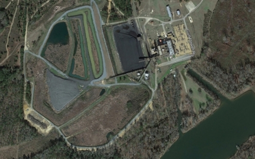 PHOTO: Conservation groups say the Scholz Generating plant near Sneads is leaking coal ash into the Apalachicola River. Photo credit: Google Earth