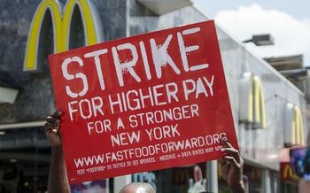 Gov. Andrew Cuomo has proposed raising the state minimum wage to $15 an hour. Credit: Annette Bernhardt/Wikimedia Commons