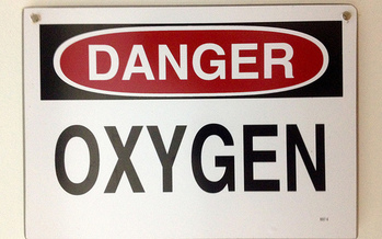The Tennessee Fire Marshal recommends users of medical oxygen place signage in and outside of their homes to prevent accidental exposure to flame or heat. (Jason Eppink/flickr.com)