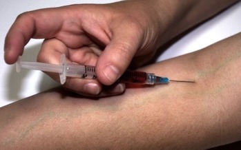 Harm-reduction strategies such as safe injection spaces can reduce overdose deaths. (PhotoLizM/Pixabay)