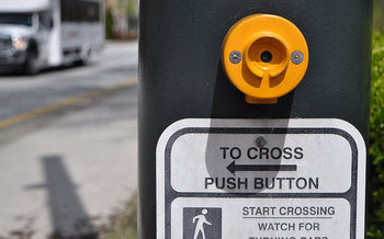 Phoenix Police report the city has seen 40 pedestrian deaths so far in 2018, on track to surpass the 56 pedestrian deaths recorded in all of 2017. (Casey Fiesler/Flickr) 